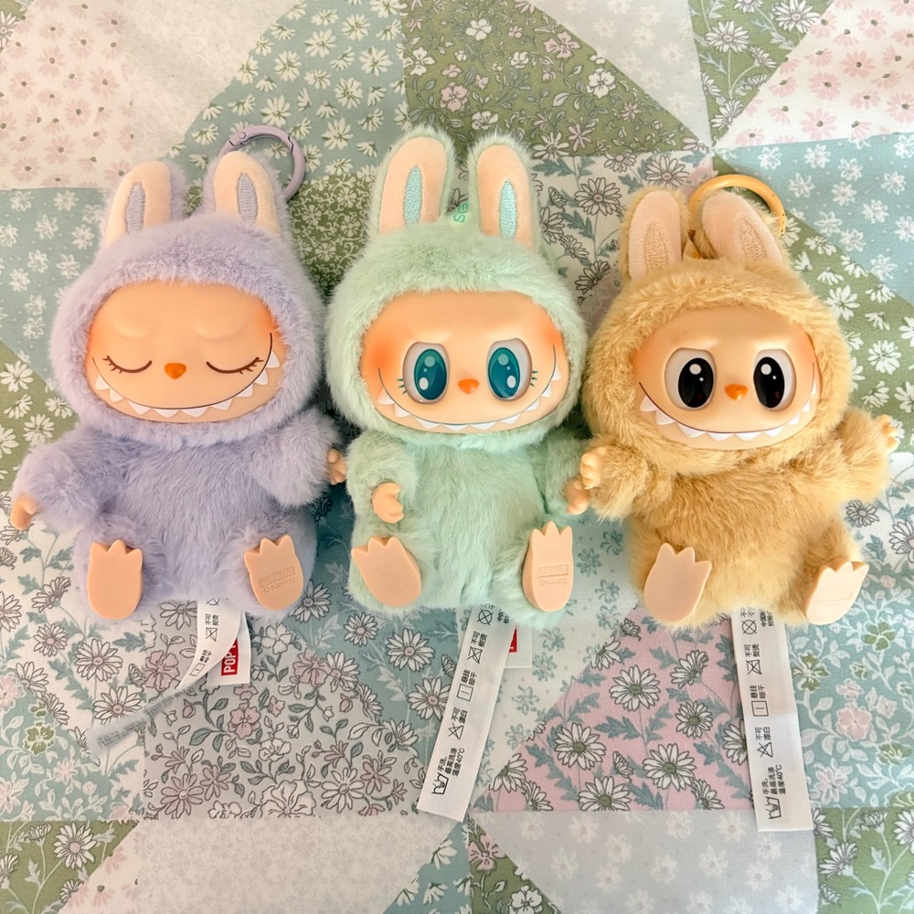 Labubu Have a seat x3 bundle